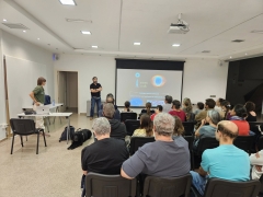 Panorámica de la sala donde se llevo a cabo la explicación previa a la observación nocturna